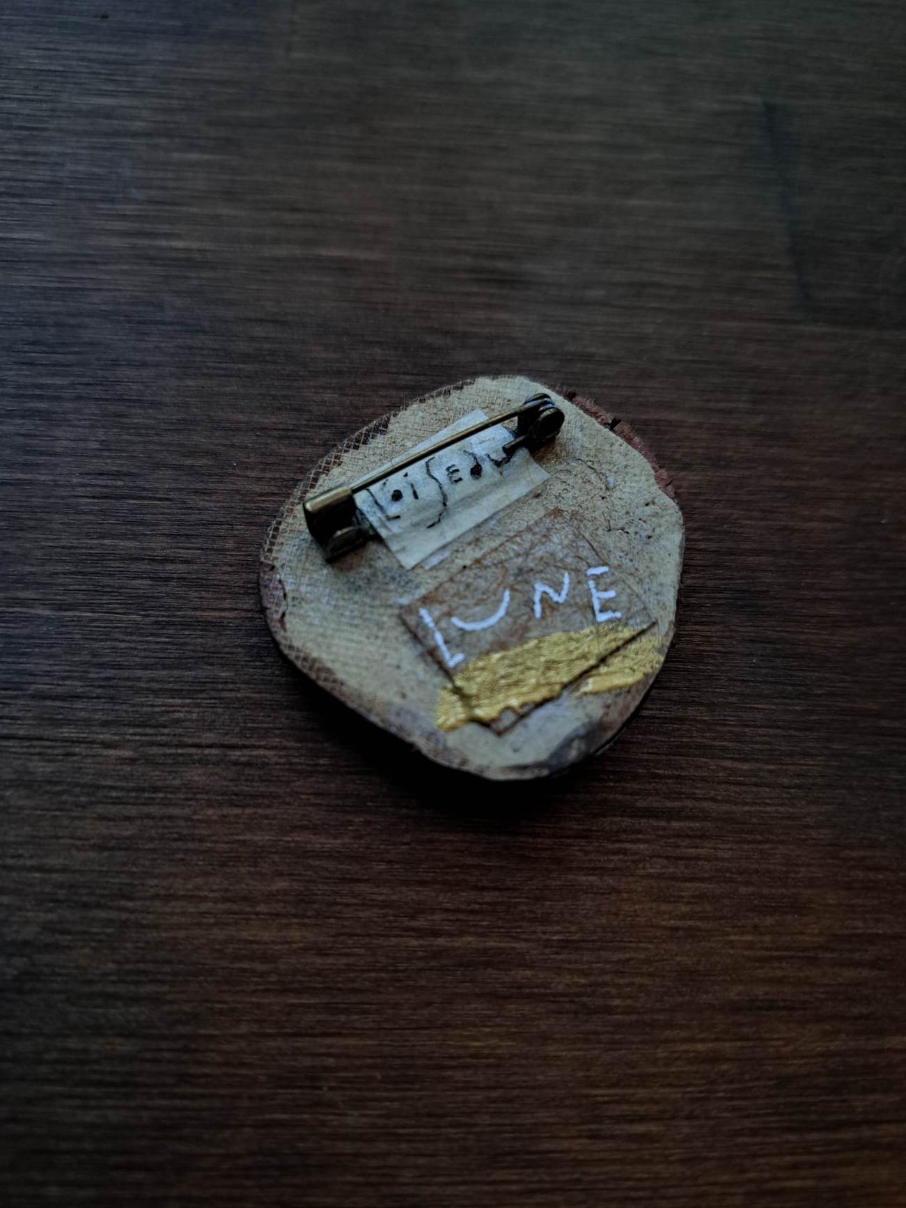 Ceramic Brooch / Close your eyes and imagine 目を閉じて想像して