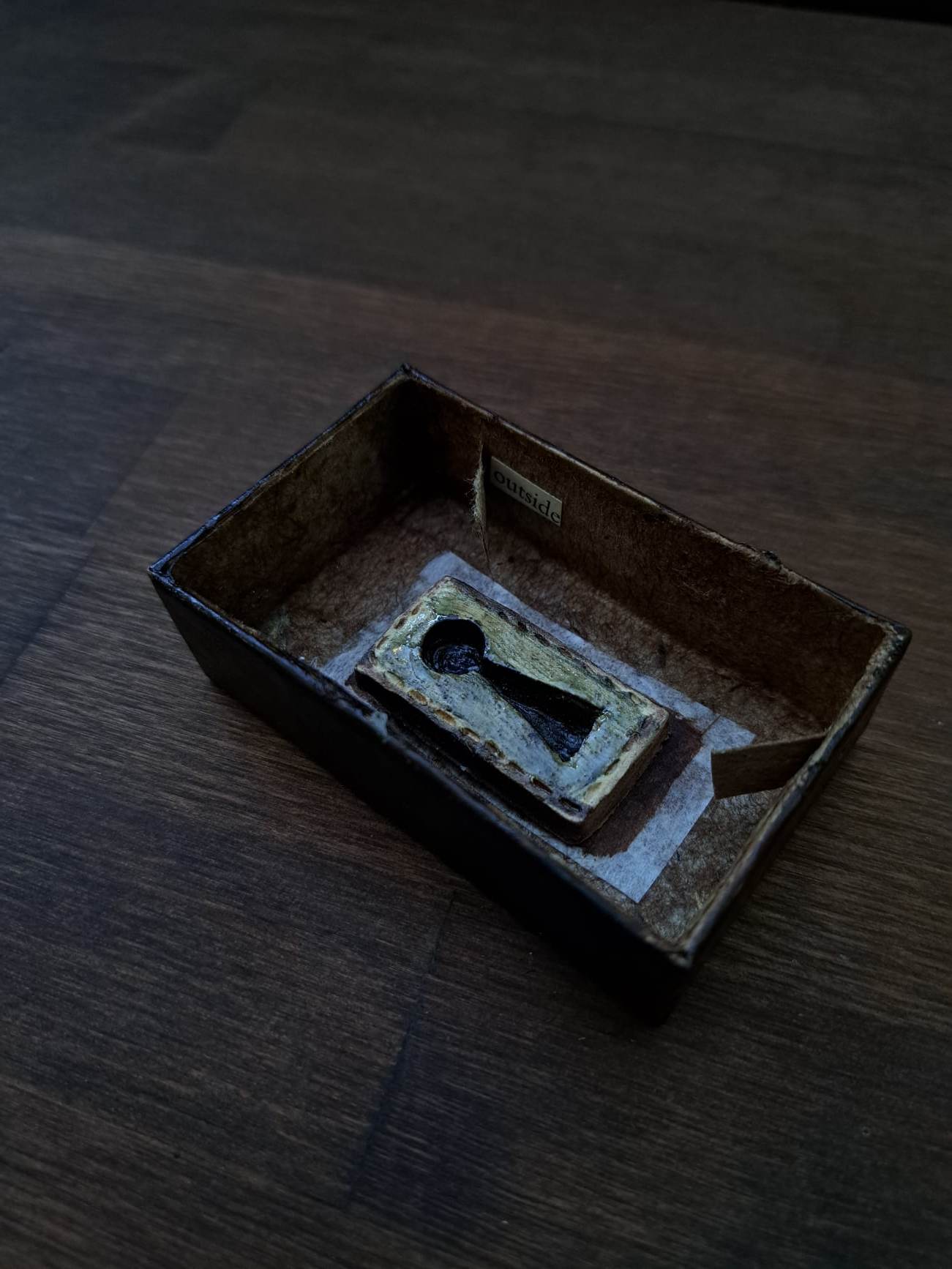 Ceramic Brooch / The Key In Your Pocket ポケットの中の鍵