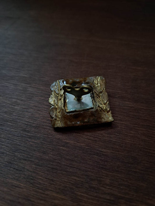 Ceramic Brooch / Come Inside The Living 生命の中へお入りください