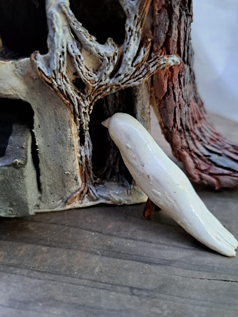 Ceramic Sculpture / White Bird Spirit Is Born In The Night 白い鳥の精霊は夜に生まれる