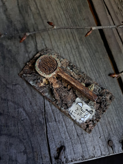 Ceramic Brooch / Find The Door