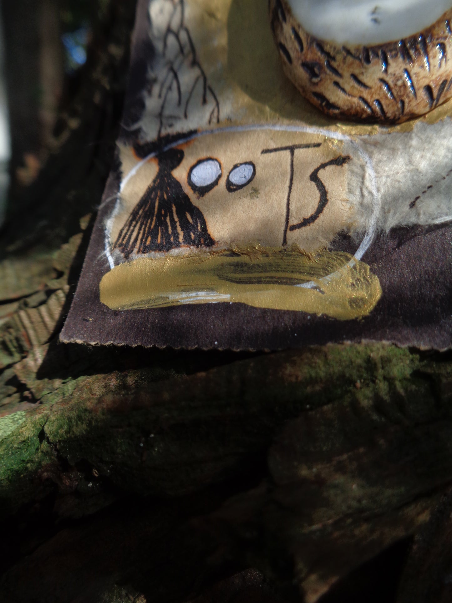 Ceramic Brooch / Roots